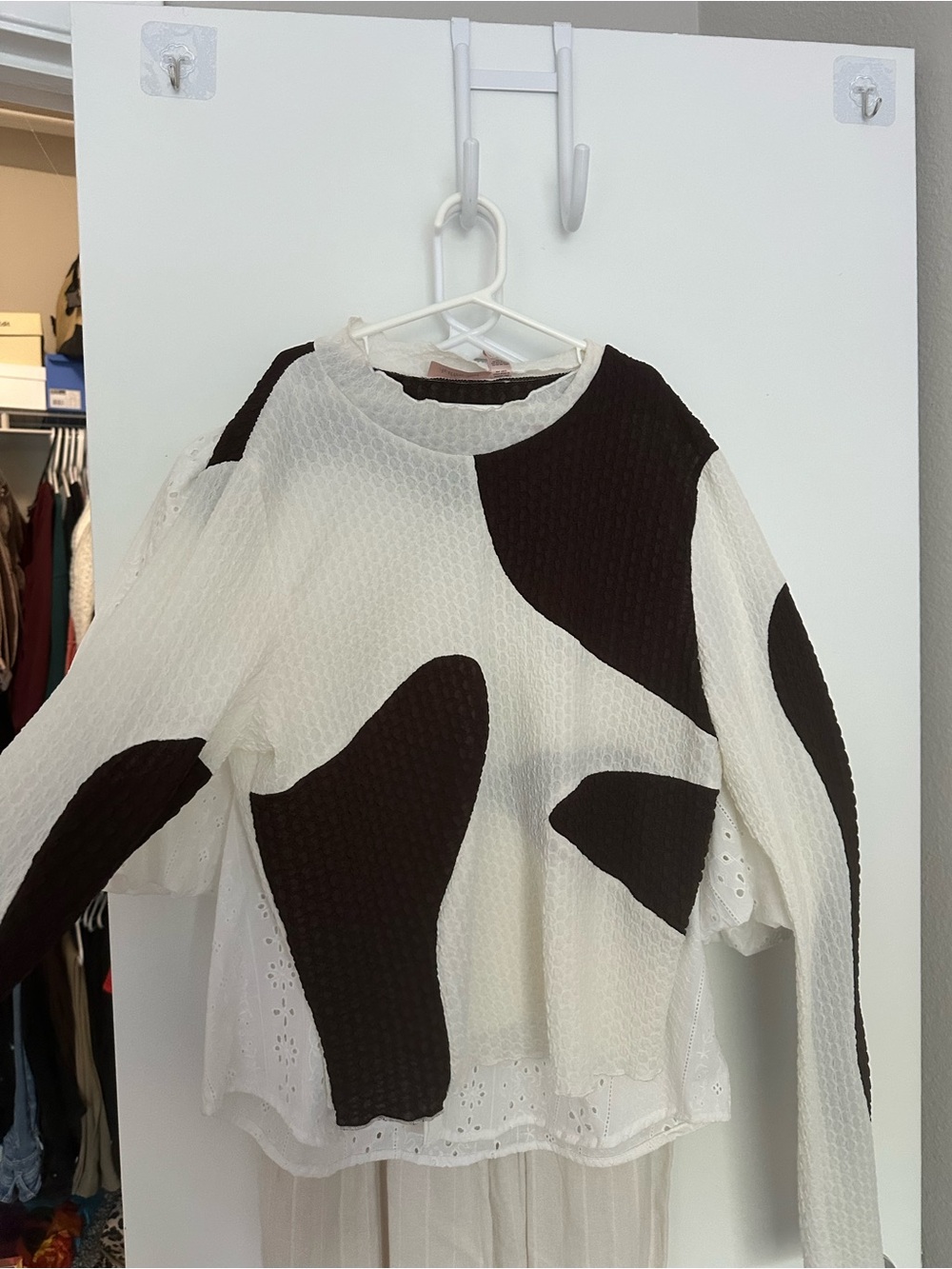 Buckle Cream and Black Patchwork Textured Knit Top